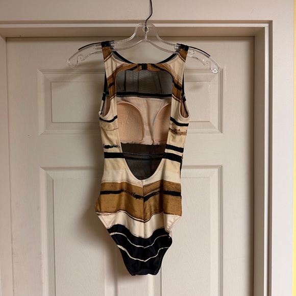 gottex full piece bathing suit - Picture 2 of 5